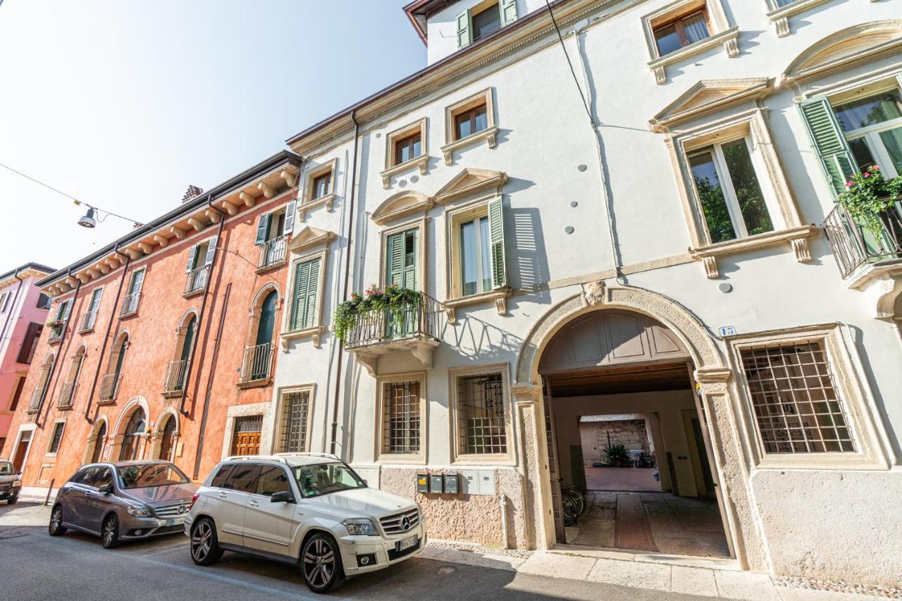 Domus Verona - Residenza Merici Eksteriør billede