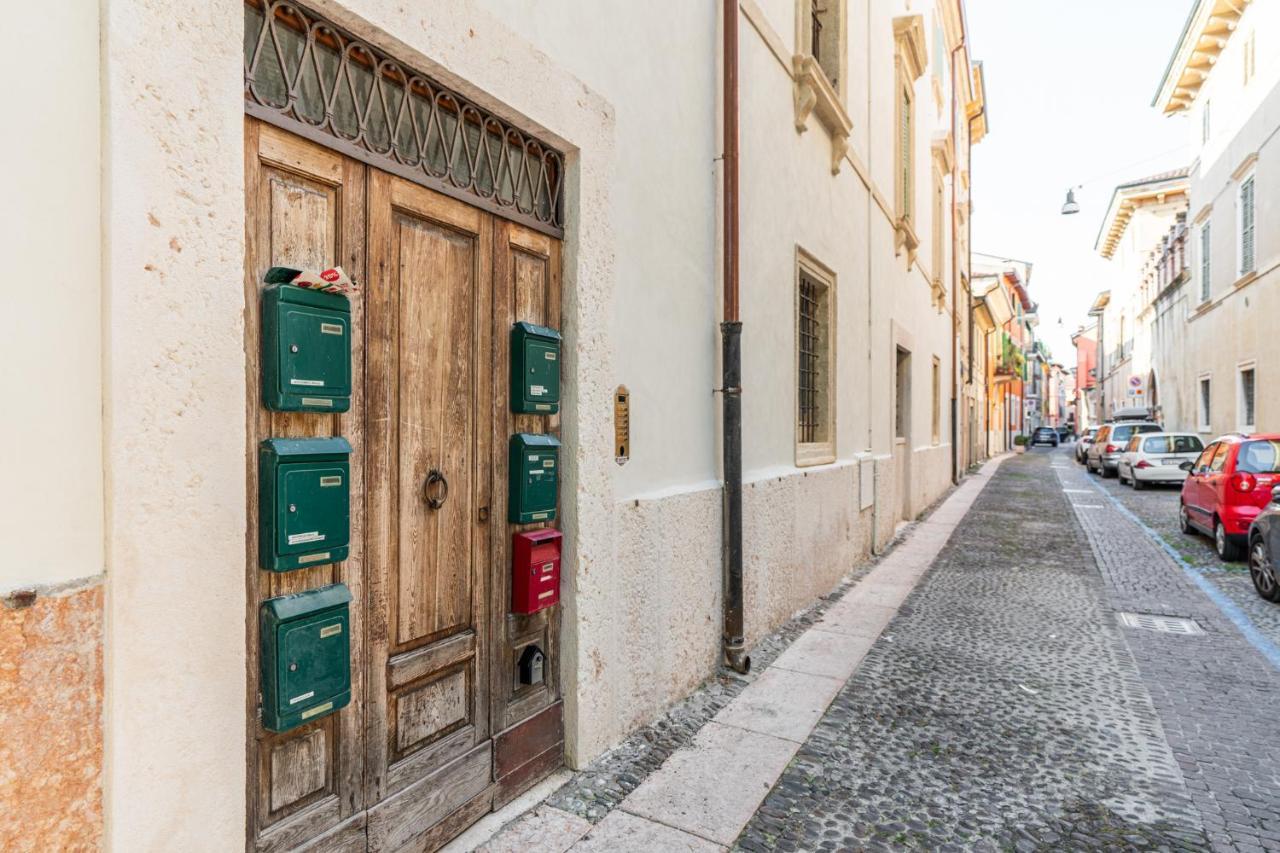Domus Verona - Residenza Merici Eksteriør billede